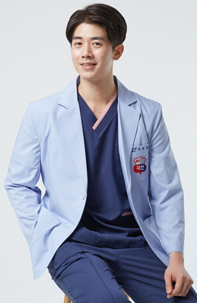 D8253 [ĳ��] �Ҷ�